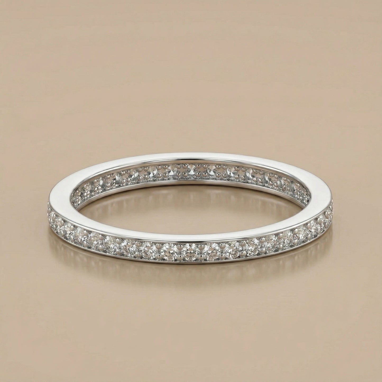 Zirkonia-Ring – 375 Gold rhodiniert · 40× Zirkonia (2,2 mm)