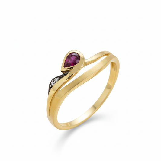 Ring 333/- Gold Rubin