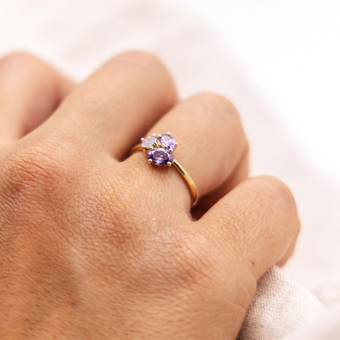 Amethyst-Ring – 375 Gold rhodiniert (9 mm)